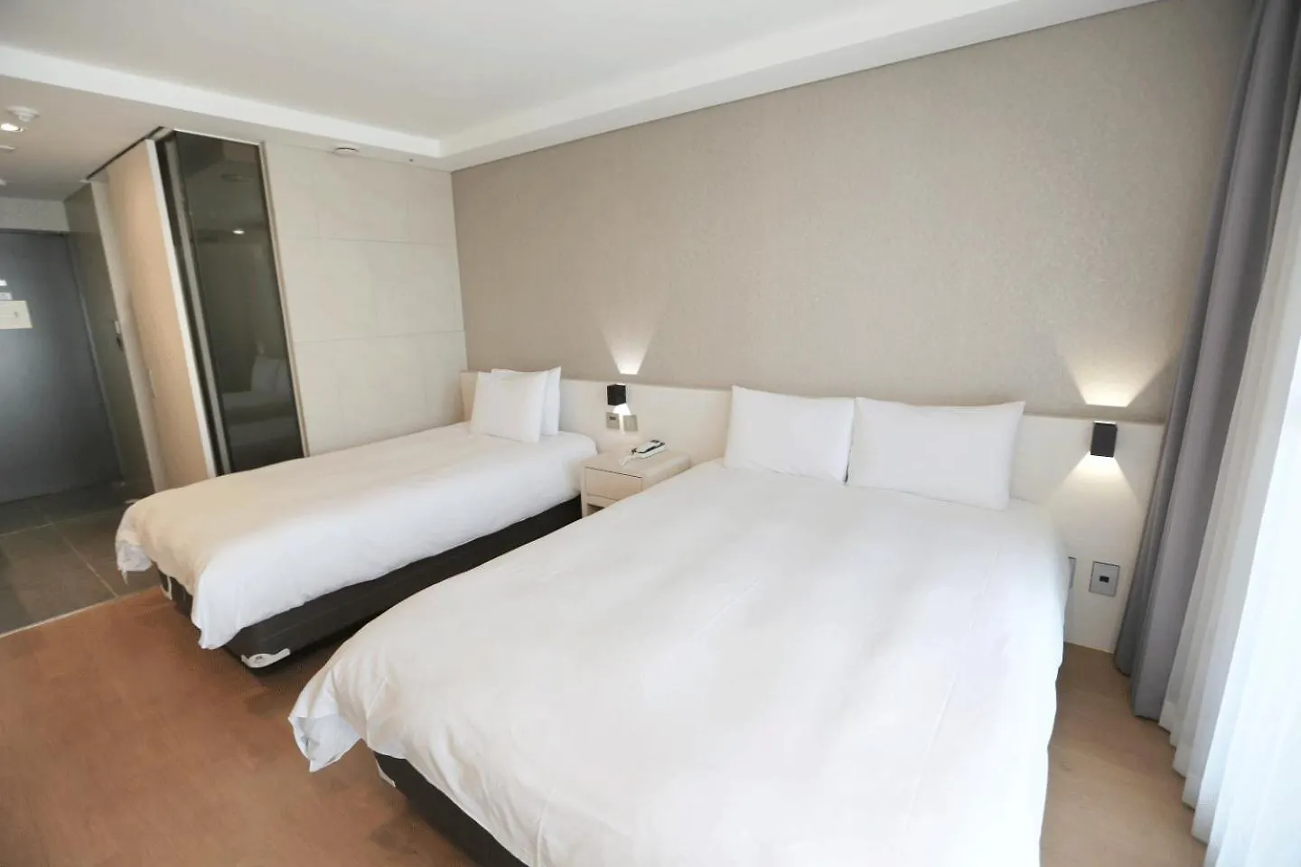 Hotel Air City Jeju 4*,  South Korea